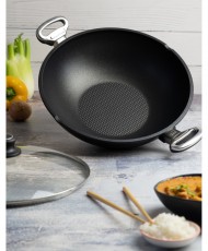 Titanový wok s poklicí 32 x 10 cm objem 4 l BAF GIGANT Newline INDUKCE